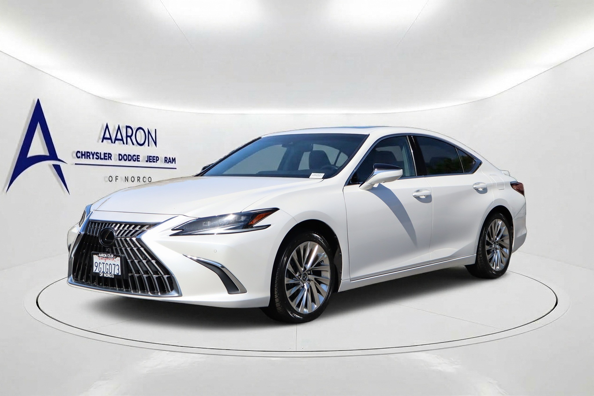 2023 Lexus ES 300h Luxury