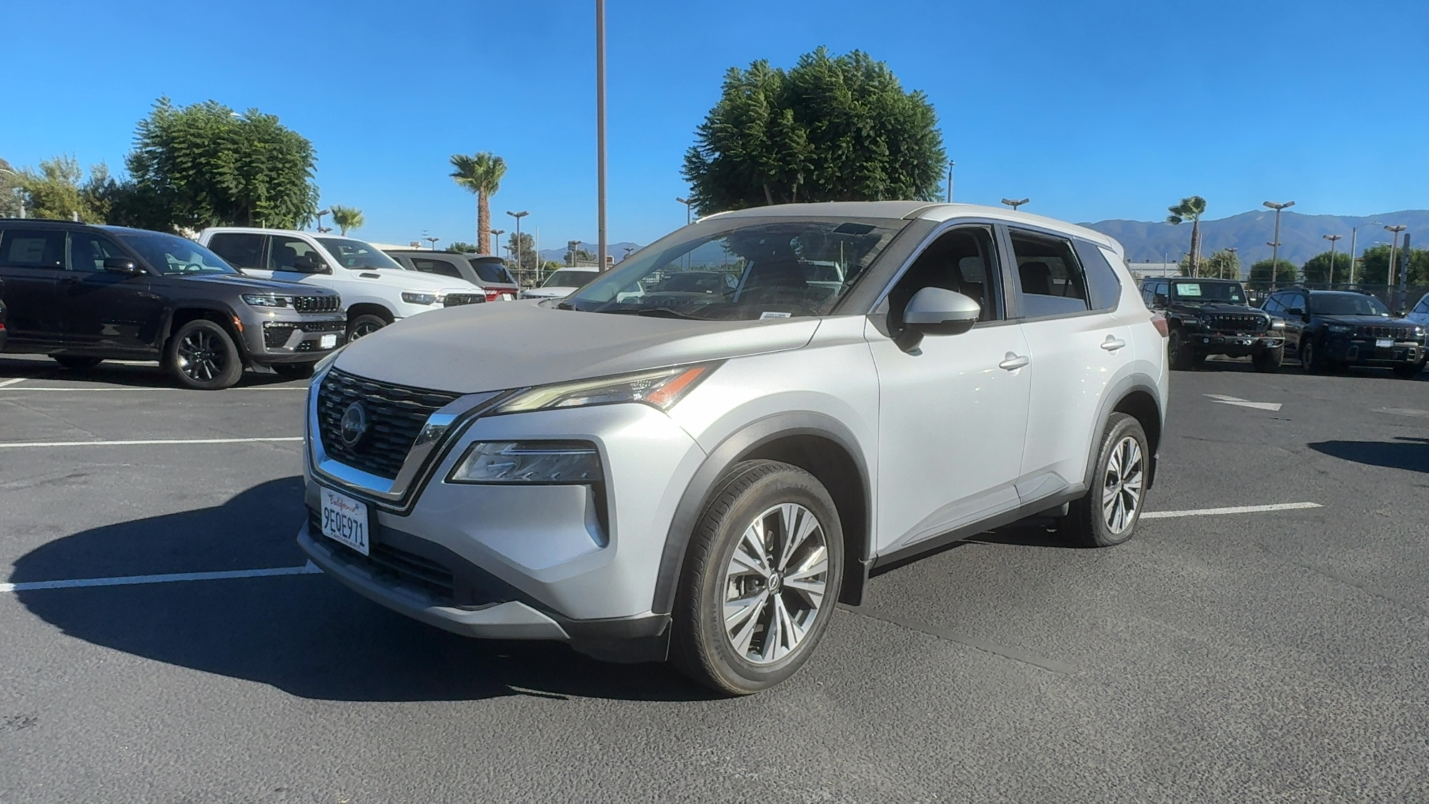 2022 Nissan Rogue SV